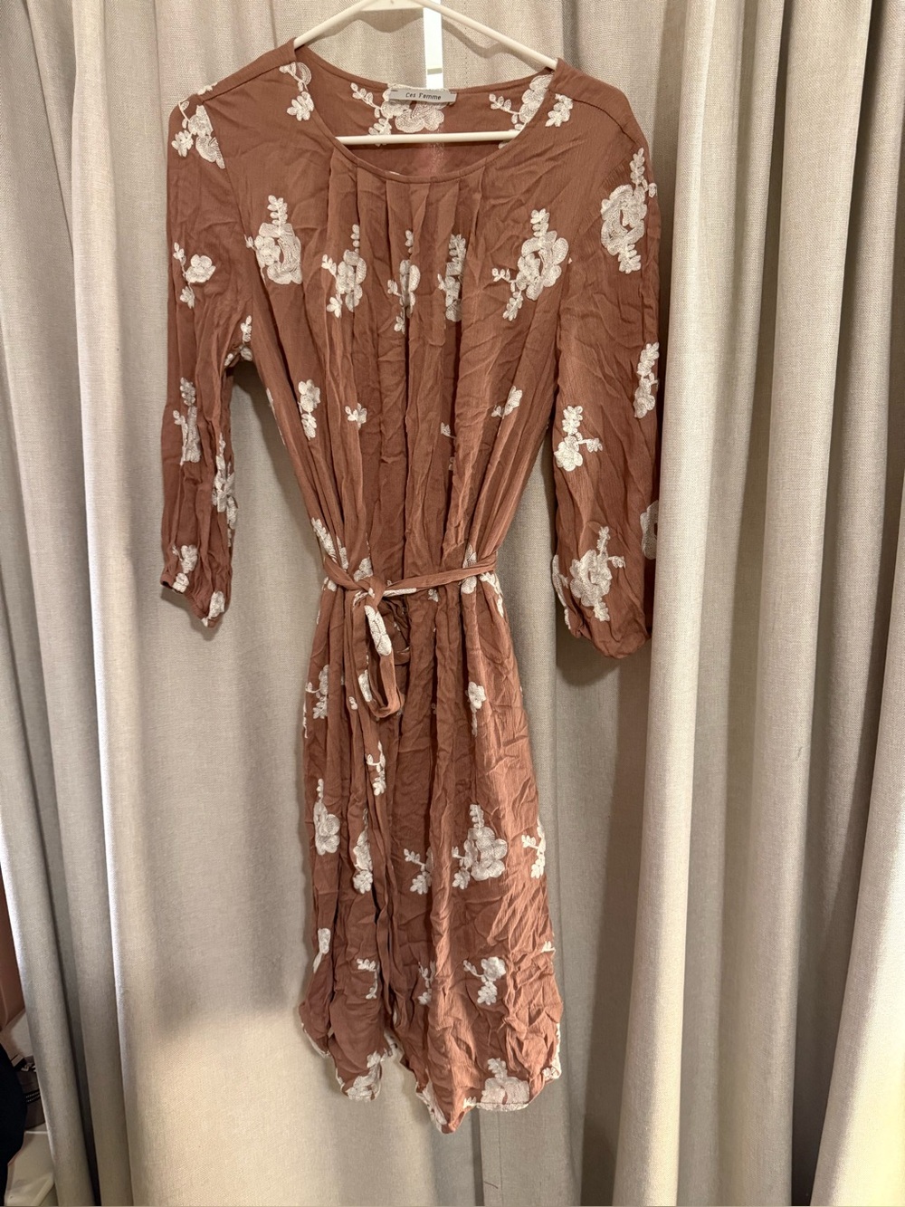 Floral Embroidered Dusty Pink Midi Dress M